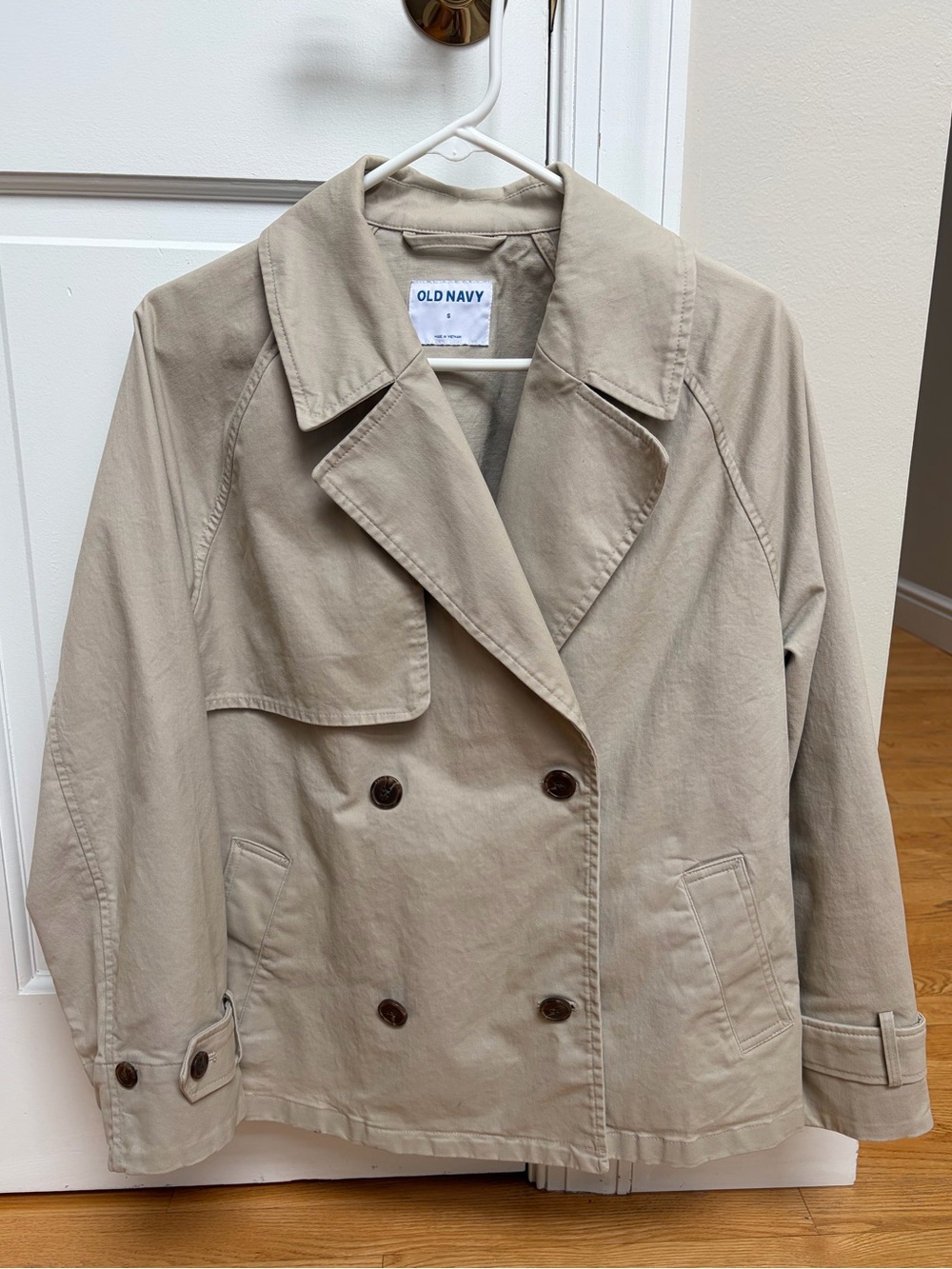 Old Navy Women’s Cropped Trench Coat